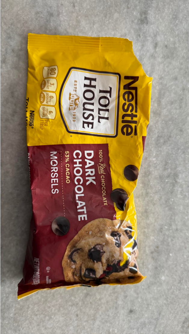 LockNSeal works on chocolate chip bags too